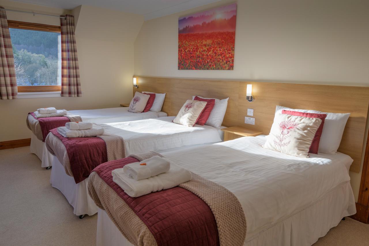 Bracarina House Bed & Breakfast & Caledonian Studio อินเวอร์มอริสตัน ภายนอก รูปภาพ