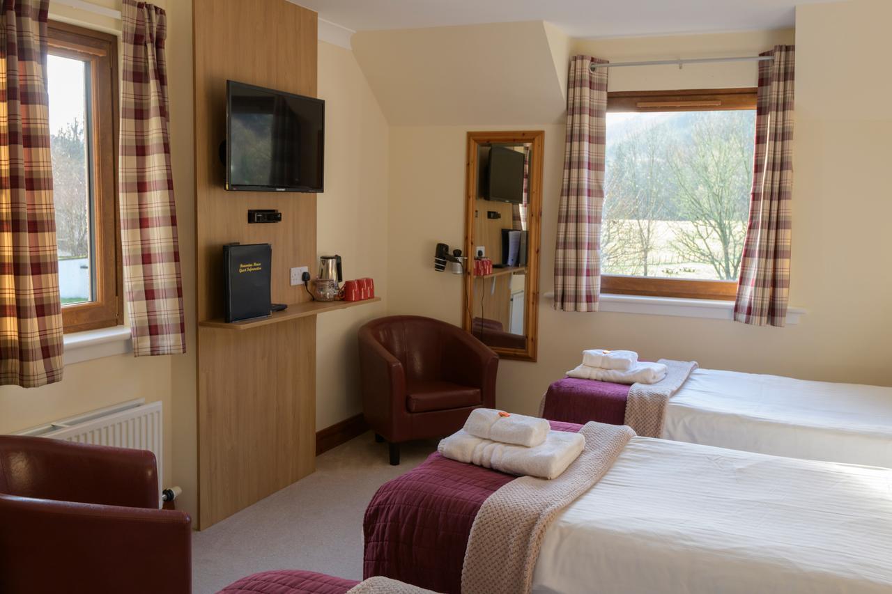 Bracarina House Bed & Breakfast & Caledonian Studio อินเวอร์มอริสตัน ภายนอก รูปภาพ